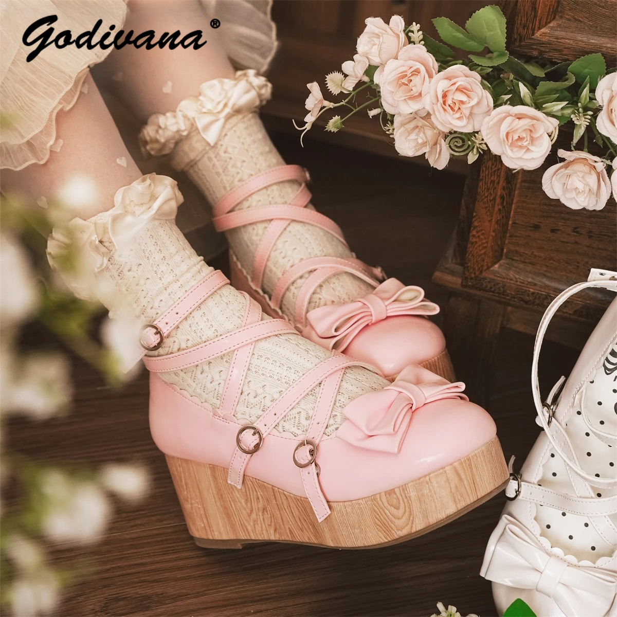 Retro Wooden Bottom High Heels - Woodworking Women avis et prix